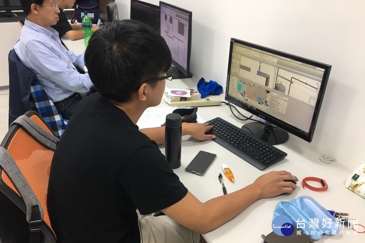桃園市政府青年事務局與多家公司企業合作,提供多元化的優質實習職缺,讓青年朋友進入職場實習。