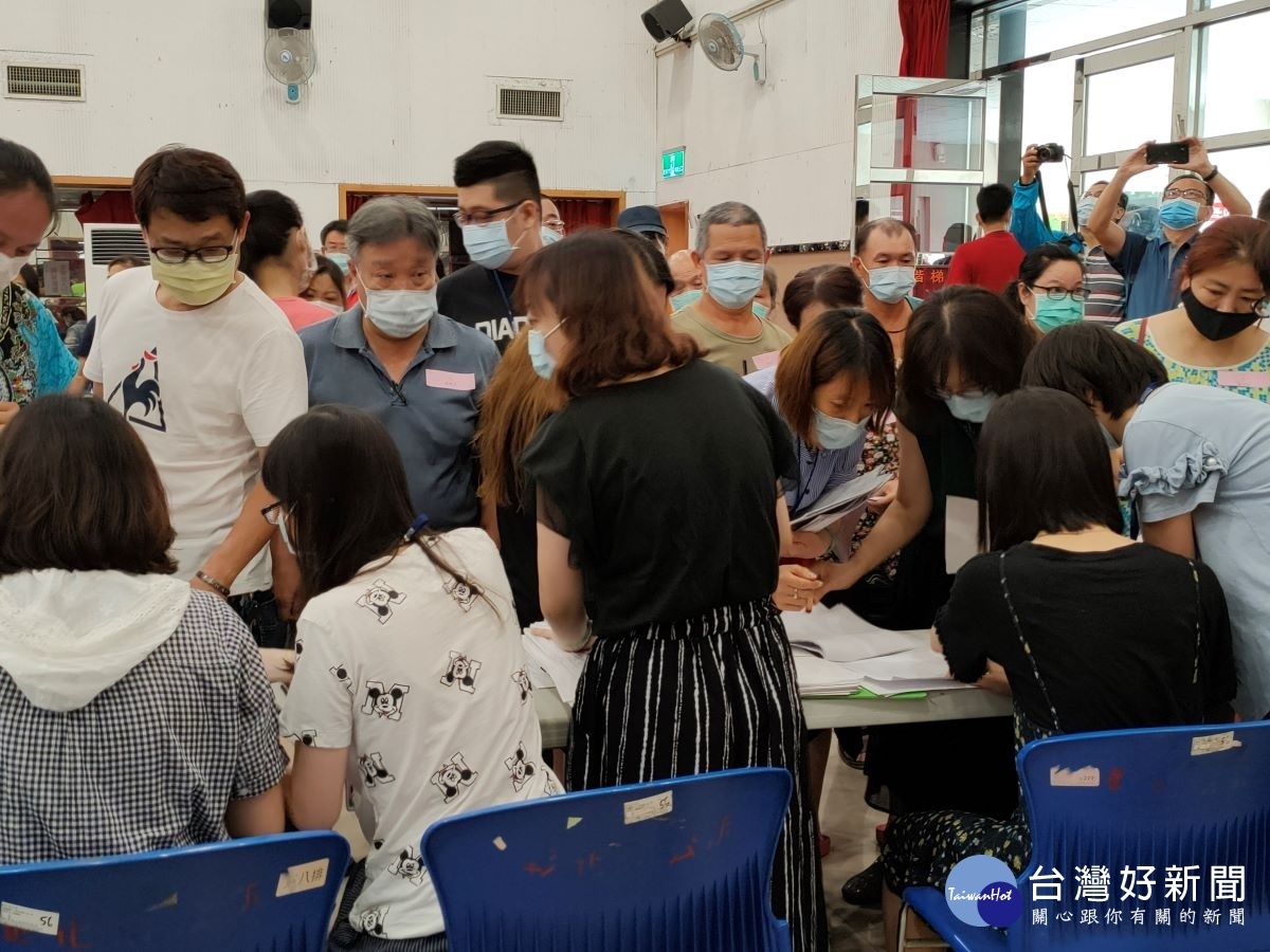 彰化審核紓困救助從寬奏效,已通過近三千件。圖/記者鄧富珍攝