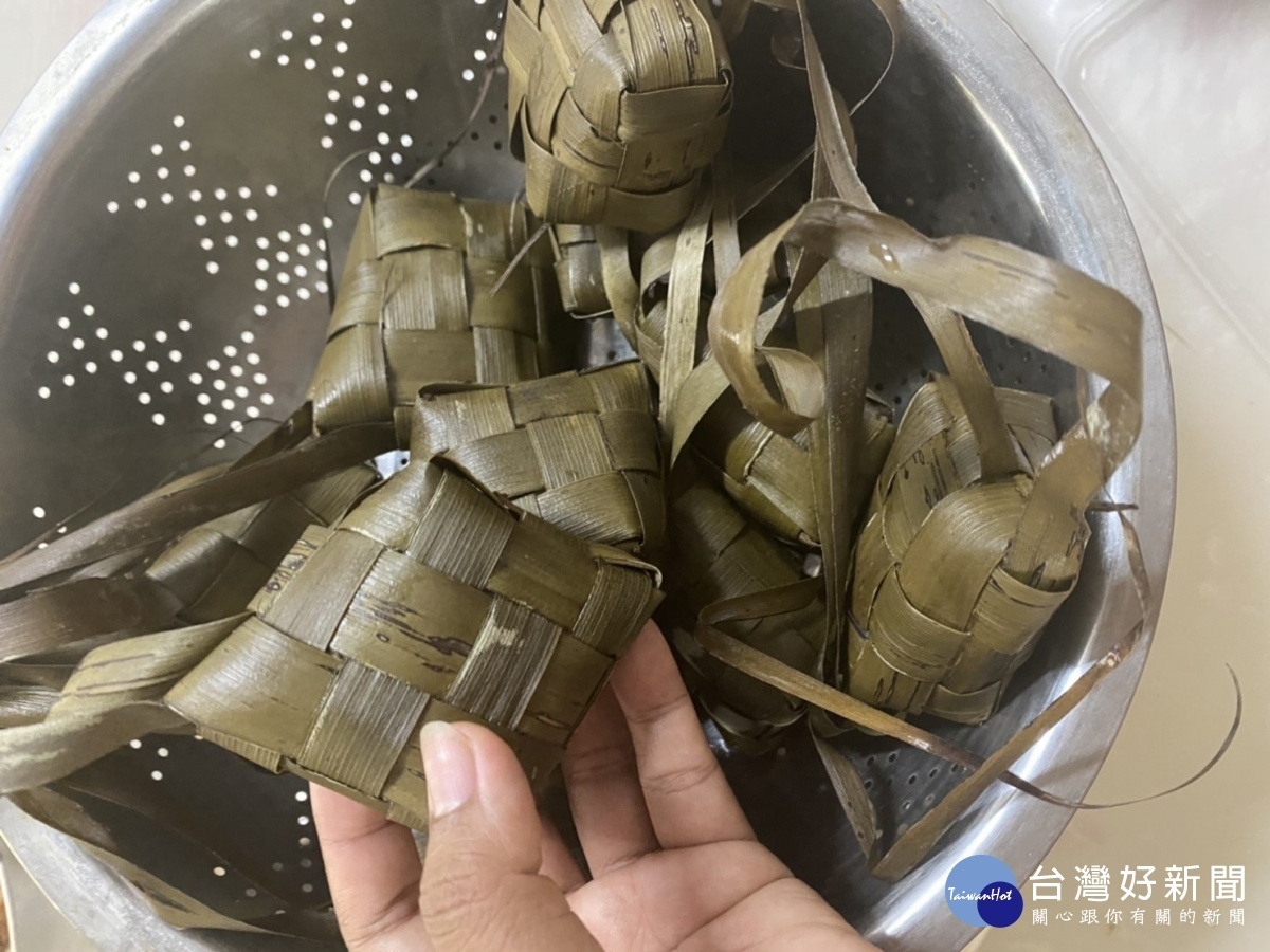 熱騰騰的ketuba美味上桌(圖/明道大學提供)