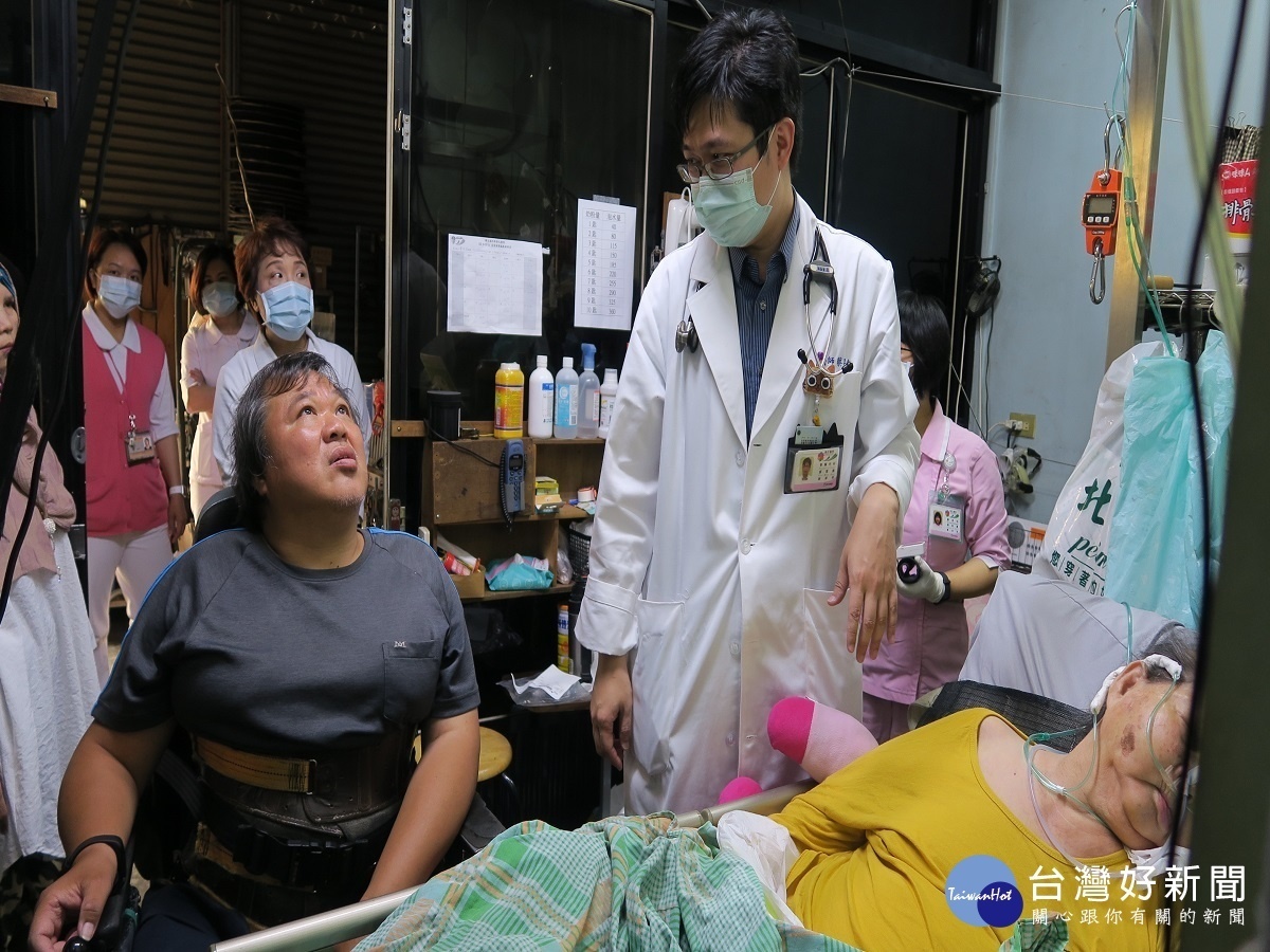 多重病患視上醫院為畏途 彰醫居家護理減輕患者精神負擔
