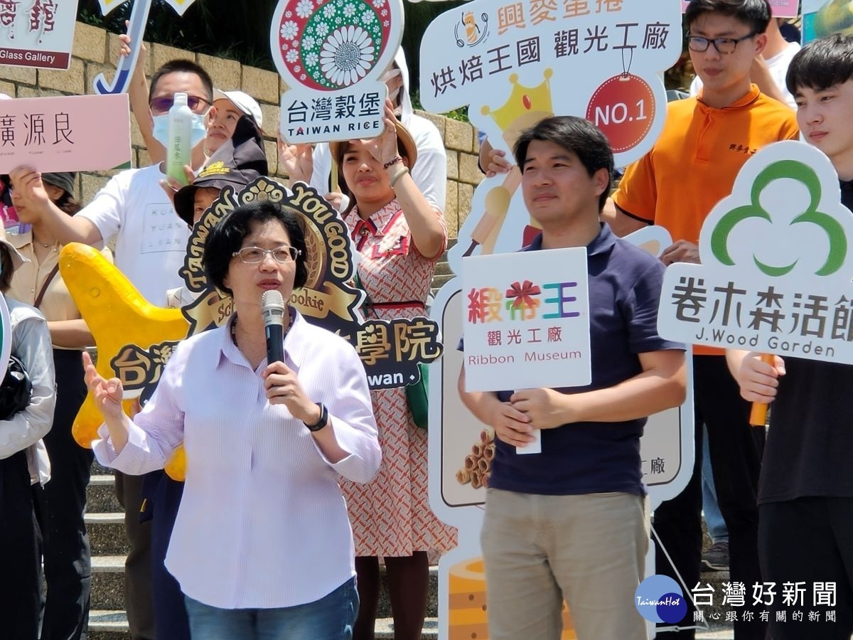 王惠美縣長致詞說,觀光業在這波疫情可說是受創最重的,開始拚經濟成為我們很重要的任務。圖/記者鄧富珍攝