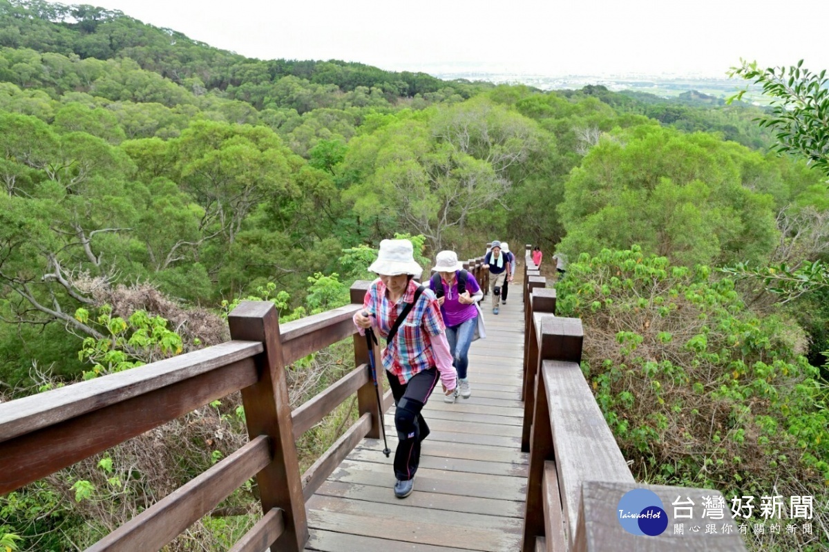 登山單程約需1小時路程（圖／台中市政府）