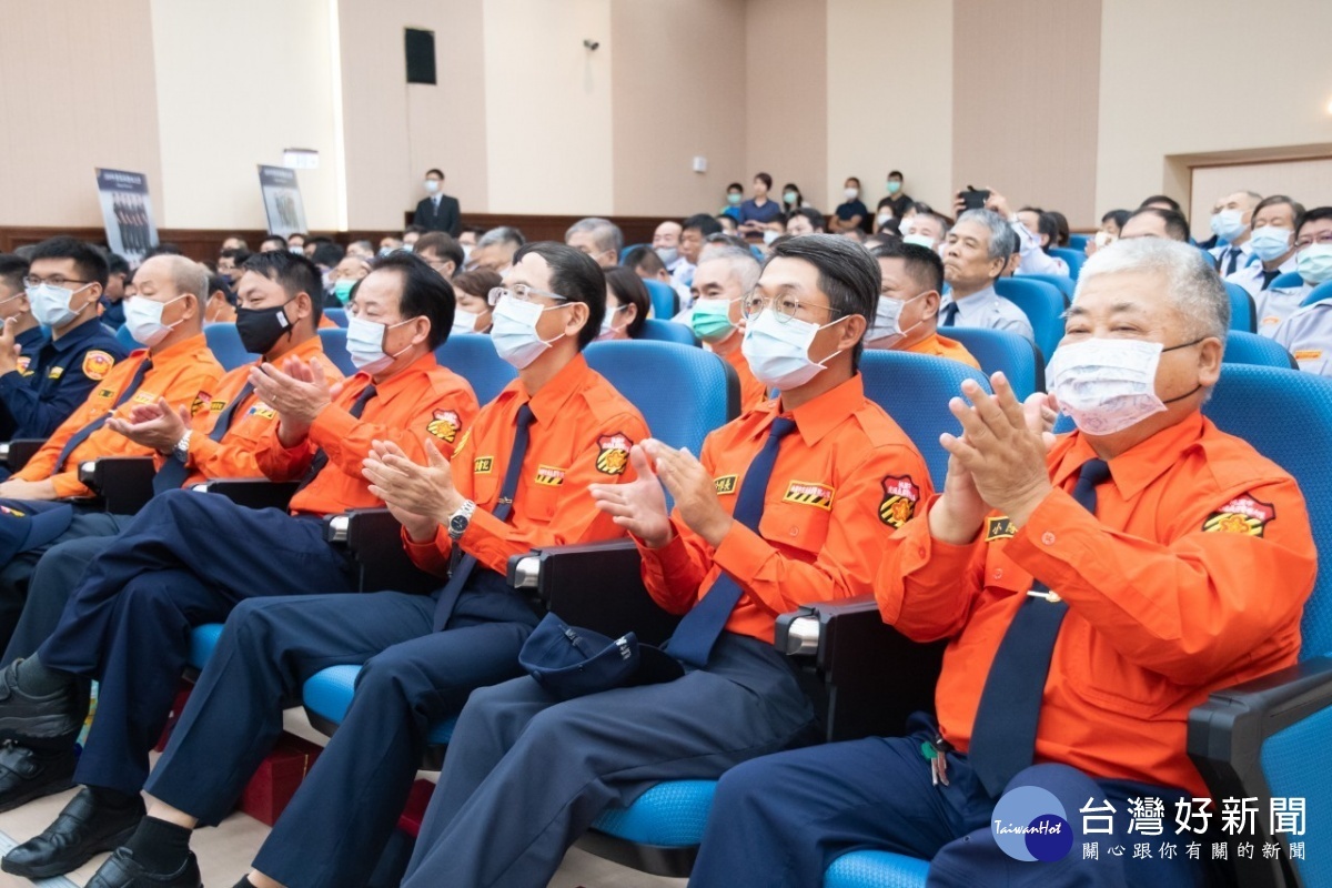 桃園市警察節表揚模範警察,鄭市長勉共同打造安心、美好的幸福城市
