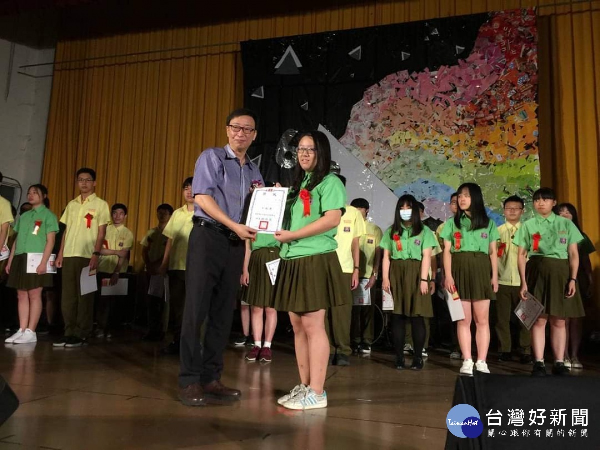 武陵高中第62屆畢業典禮圓滿成功 市長鼓勵學子找到人生志向發揮才華