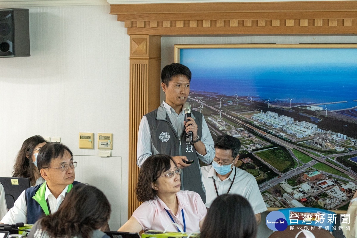 桃園市政府將擴增員額400人,人事處進行「行政院核增編制員額分配結論報告」。