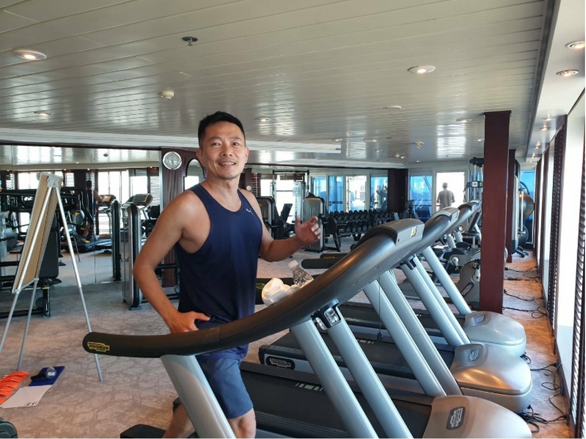蘇逸洪每天上健身房運動,搭配均衡飲食以及每天定時食用正甘能來當作日常保健。