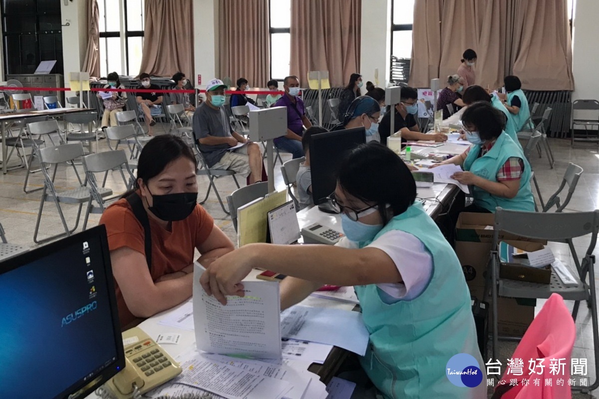 「桃園八德一號社會住宅」7月1日起受理申請，民眾申請情形踴躍。