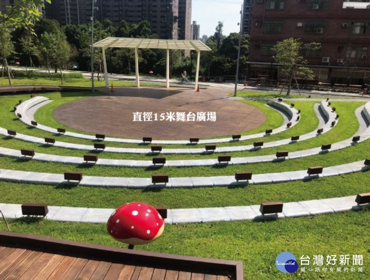 大有梯田生態公園的誕生,完善了大有生活圈的環狀動線,串聯起都市與山林間緩衝的生態廊道