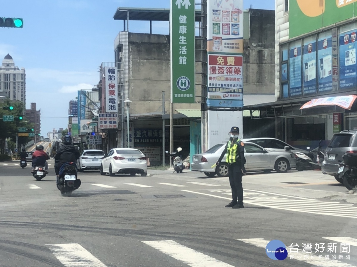 平鎮警分局為配合執行北部地區同步「軍民聯合防空萬安43號」演習舉辦預演。