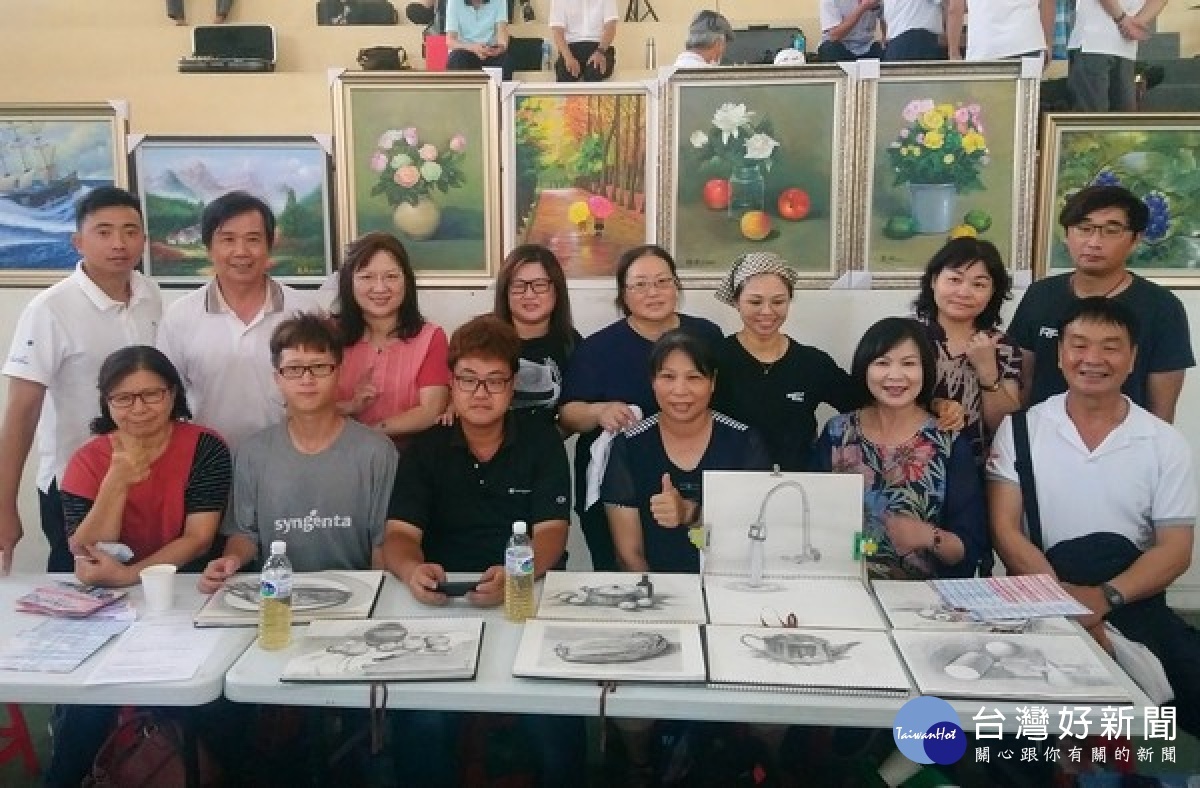 雲林縣海線社區大學期末成果展於北港鎮立體育館熱鬧登場,動靜態演出展現多元學習的活力與豐富的學習成果。