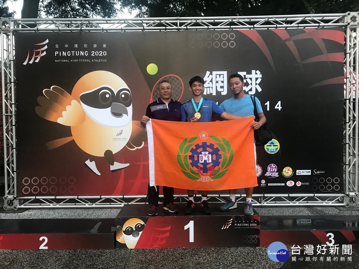 捷報!彰縣全中運舉重項目勇奪金銀牌。圖/彰化縣政府提供