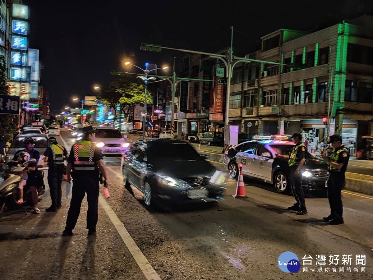 楊梅、新湖兩分局區域聯防緊密合作,杜絕危險駕車。