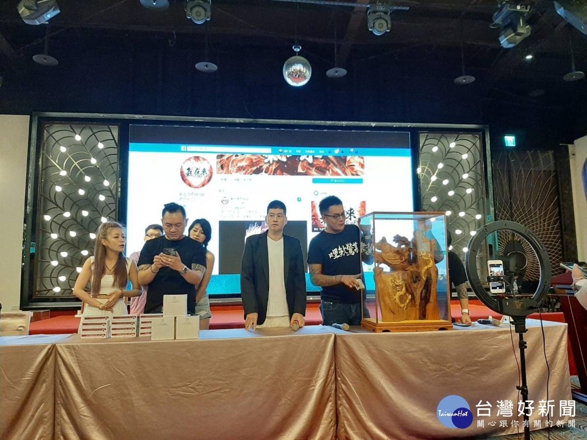慶財直播號召數十位知名網路直播主，舉辦「第三屆愛心義賣直播同盟」共同直播義賣。