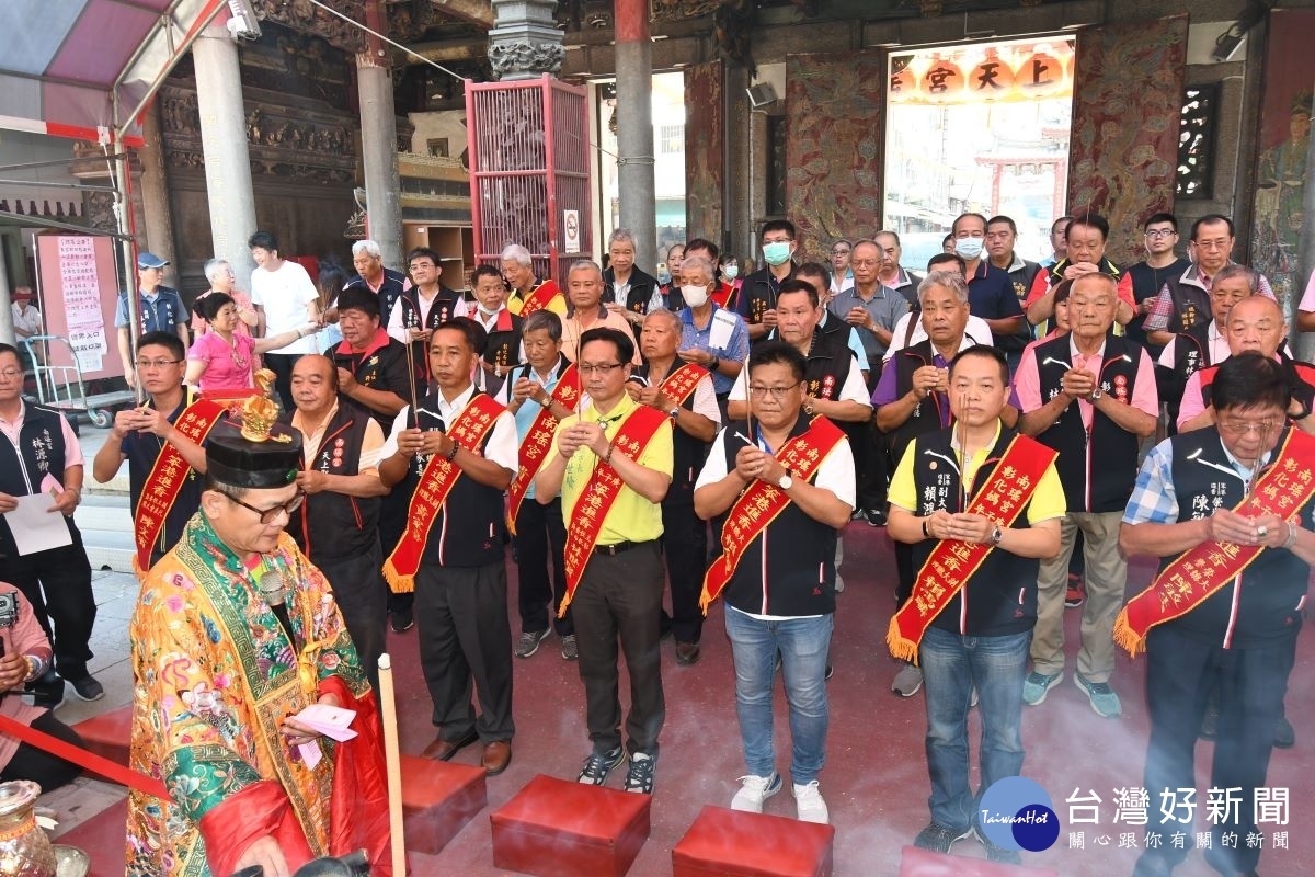 南瑤宮於笨港進香前夕舉行謝天台祭典。