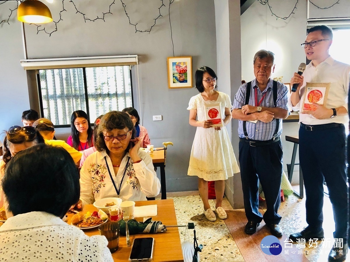 友善集落小農體驗營 品嚐第一火龍果冠軍寶島蜜拔