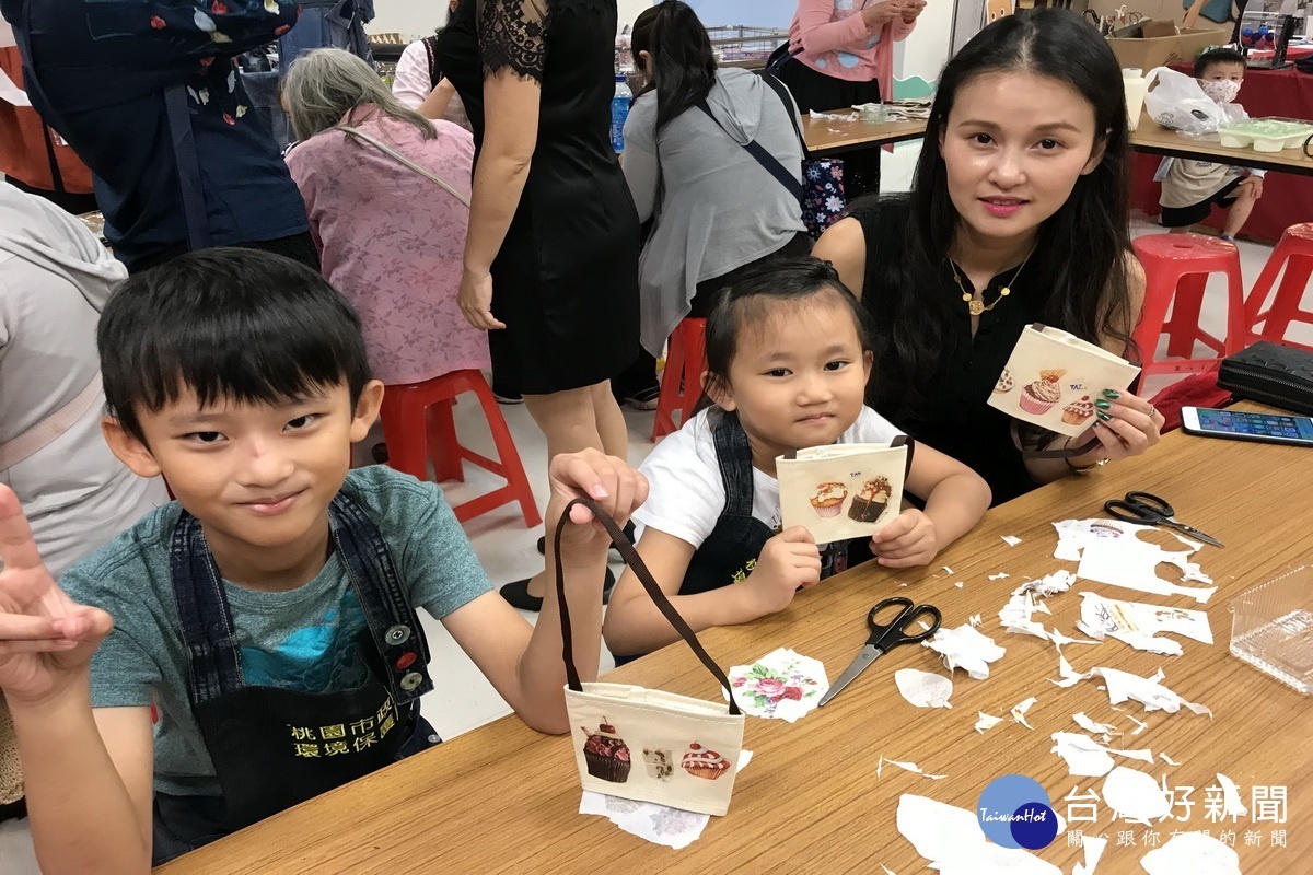 桃園市政府環保局舉辦為期9日的再生商品市集「桃寶修惜趣」,歡迎民眾作伙來挖寶。