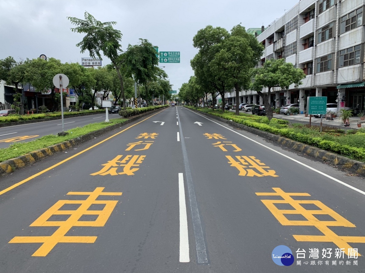 草溪路標線完成。(工務段提供)