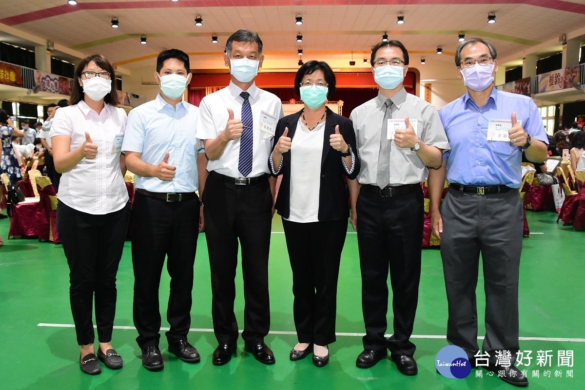 彰化縣優良教師表揚,王惠美感謝445位老師們無私奉獻。