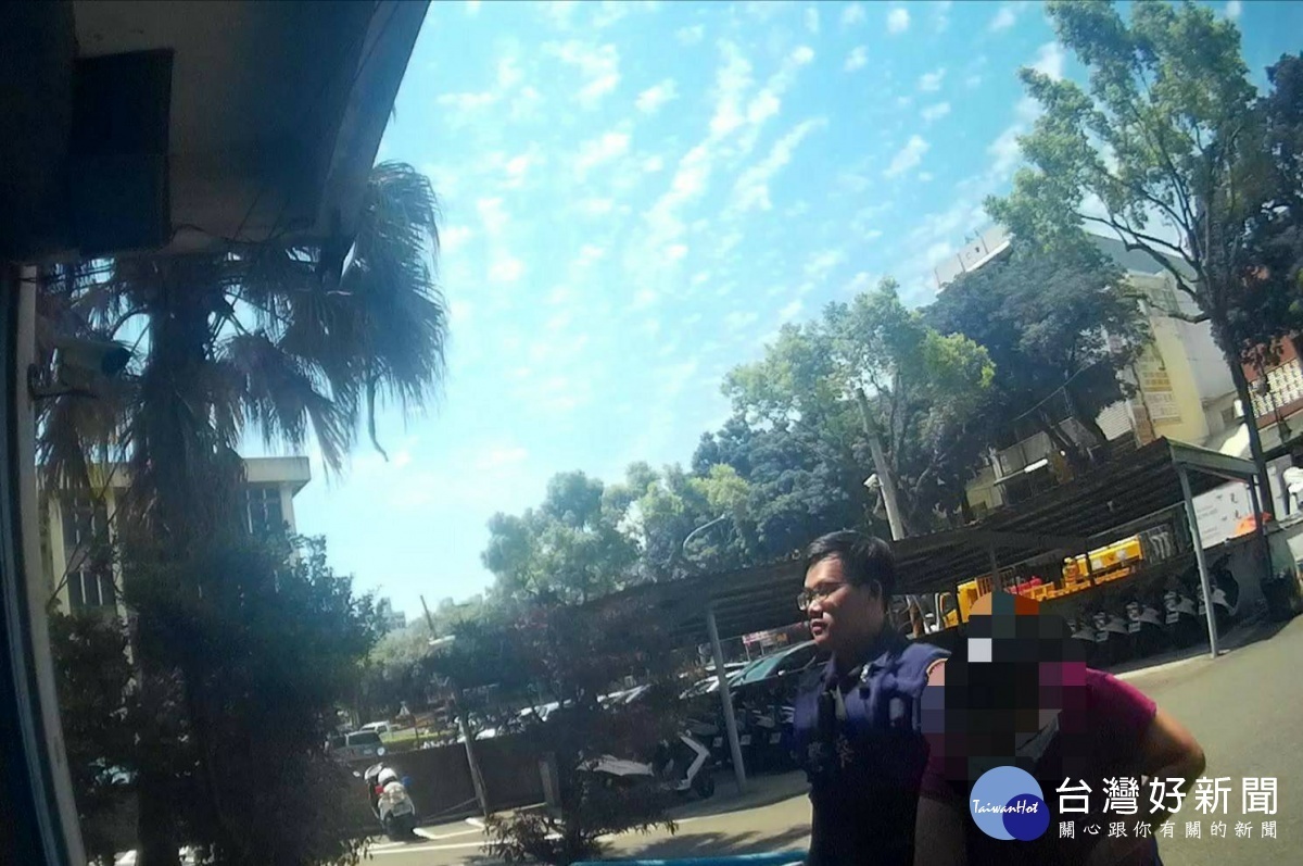 外籍看護辛苦錢險遭詐,警民合作勸阻匯款。
