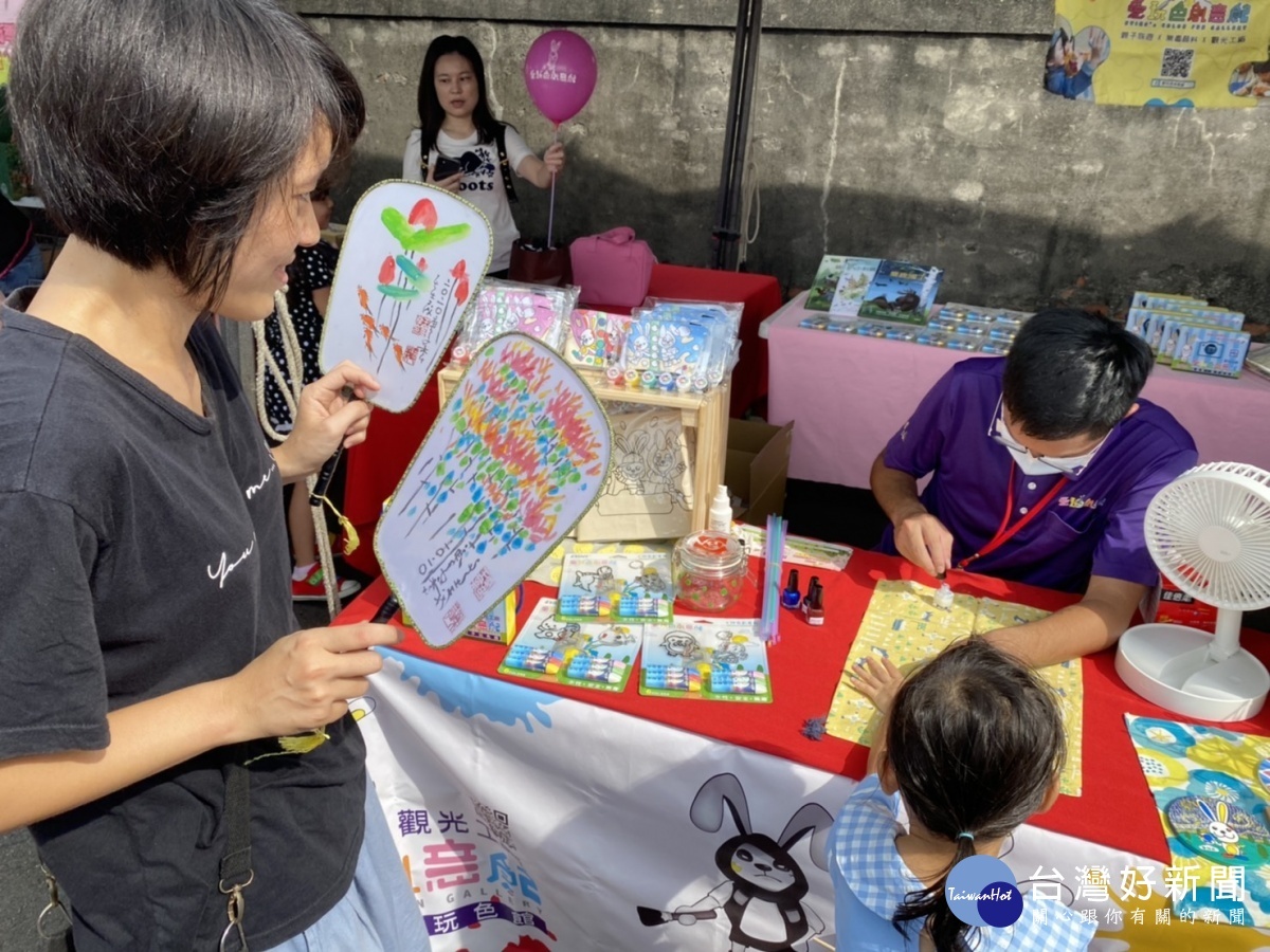 「手」護人權園遊會一隅。
