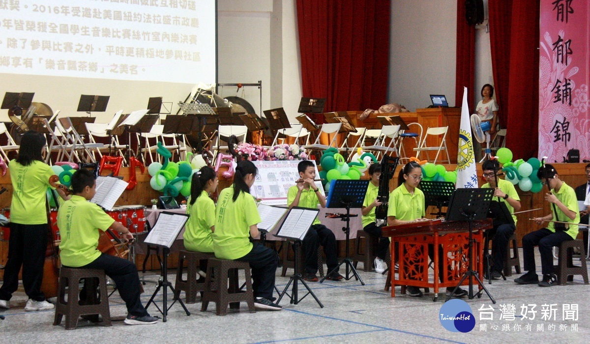 絲竹樂團數度榮獲學生音樂賽優等。（記者扶小萍攝）