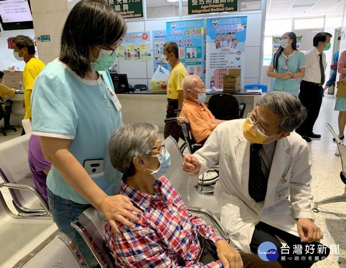 媽祖醫院辦理病人安全週活動,宣導「勇敢說出來,我會支持你」以及「落實防疫措施,保護你我安全」的概念,為「病安防疫發聲」。