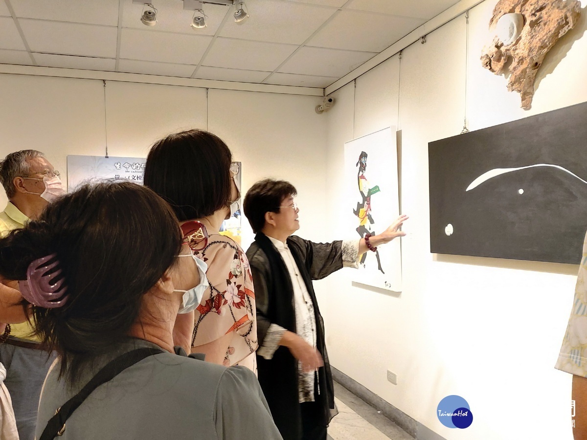 黃一導覽「無形以起 有形以分」作品