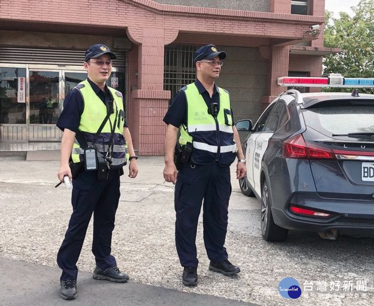 北港警分局因應中秋連假，針對易壅塞路段規劃交通疏導作為，加派警、民力執行交管及防制交通事故措施，讓民眾在交通順暢安全中歡度假期。