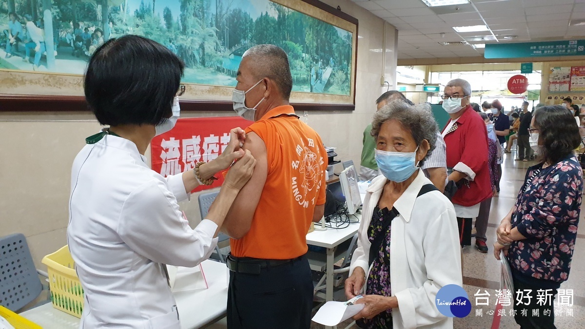 竹山秀傳醫院接種者也非常踴躍。(竹秀提供)