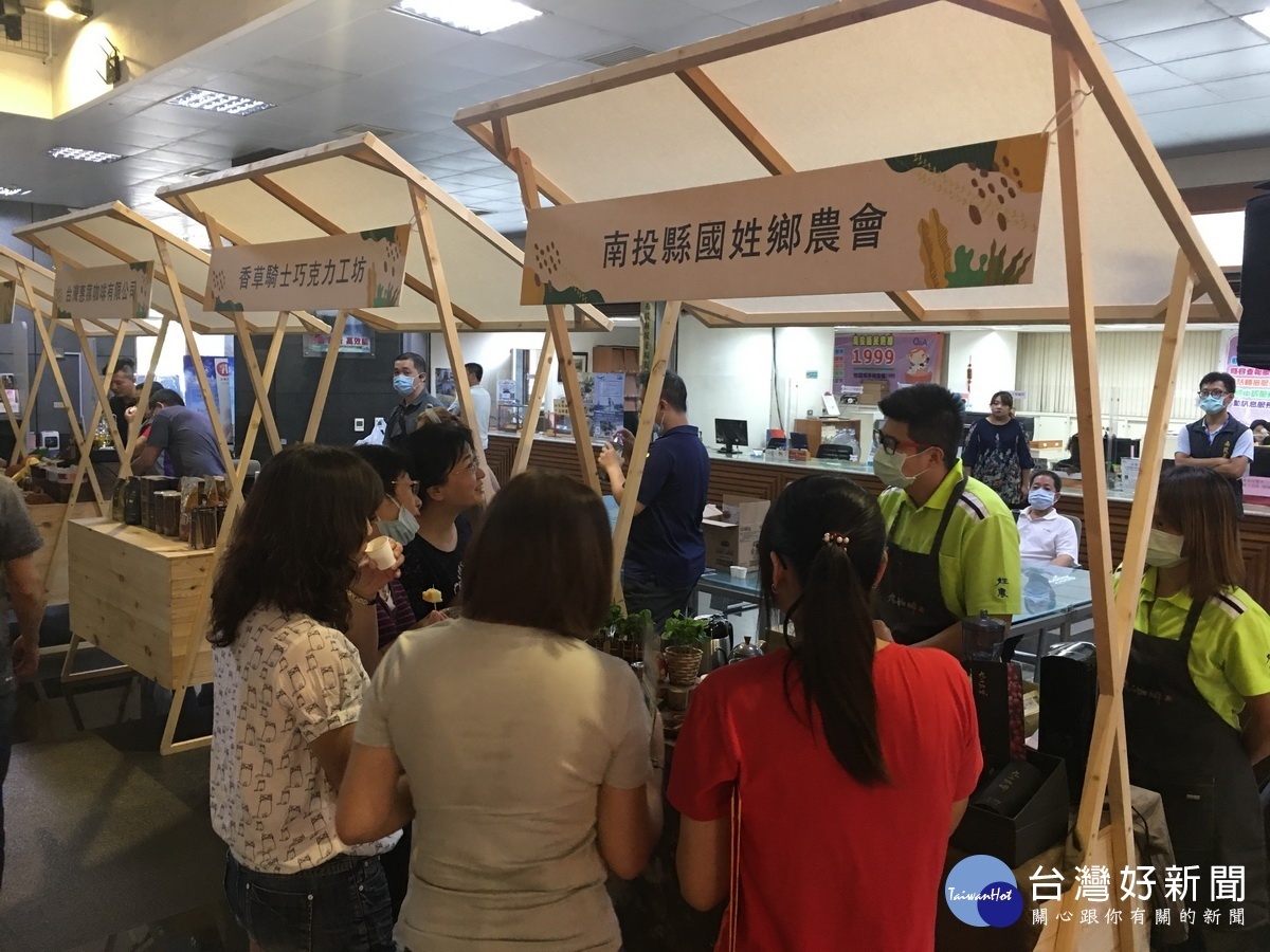 國姓農會的92咖啡館也即將開幕。(記者扶小萍攝)
