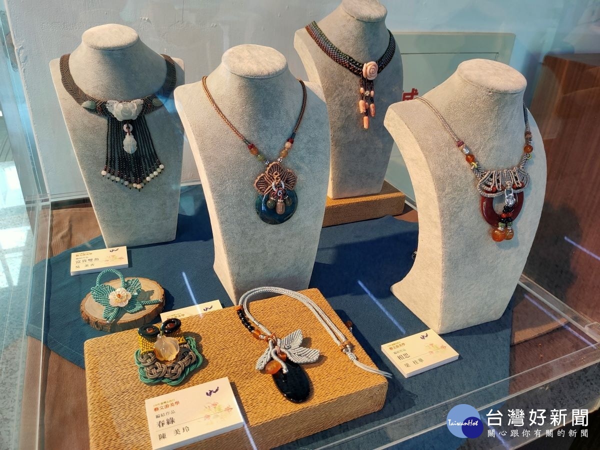 「109年臺灣女孩日-美力社造‧共融美好」成果展。圖/記者鄧富珍攝