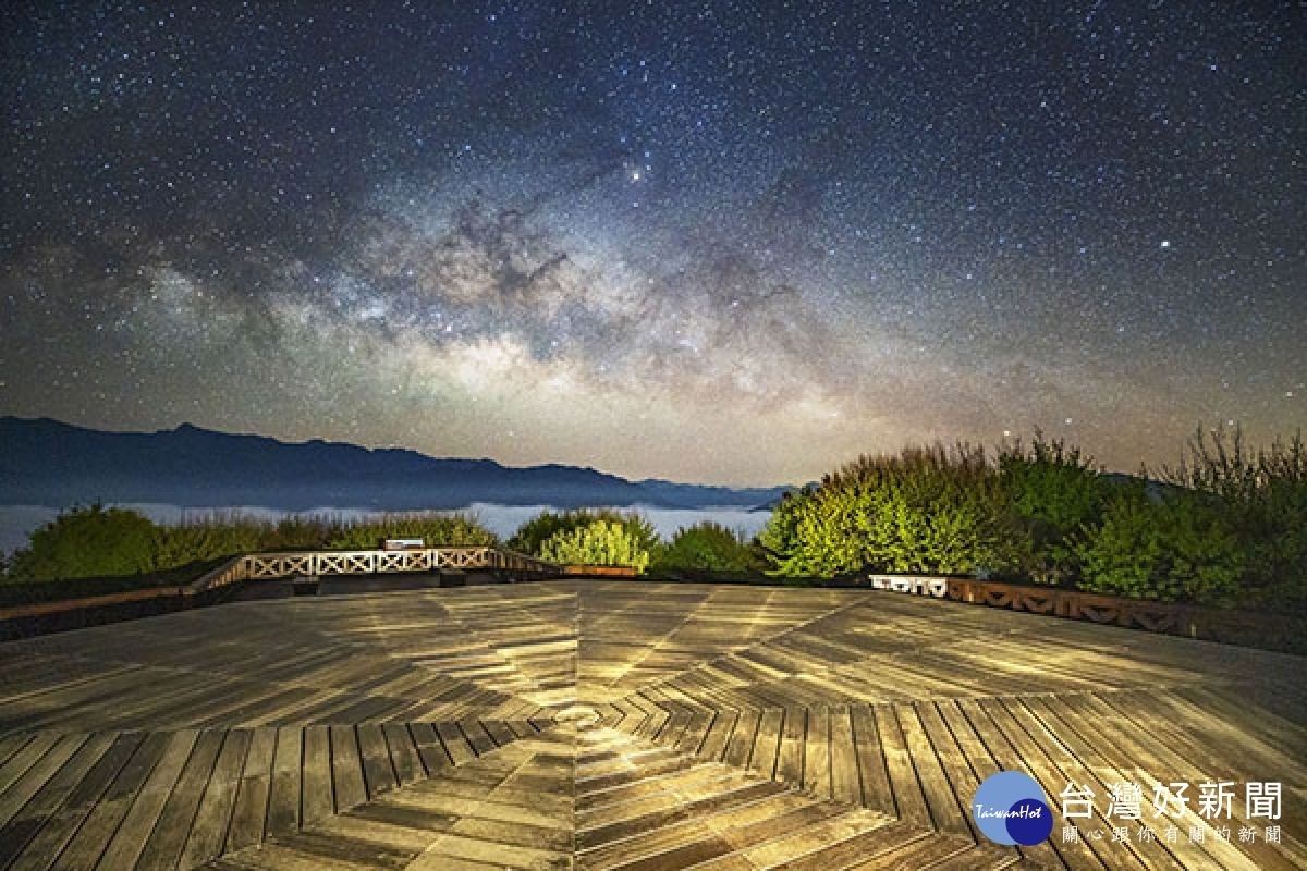 阿里山小笠原觀景台夜景／嘉義縣府提供