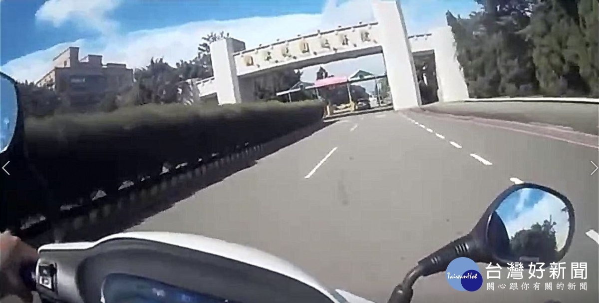 幼兒休克狀態,大溪警開道協助就醫。