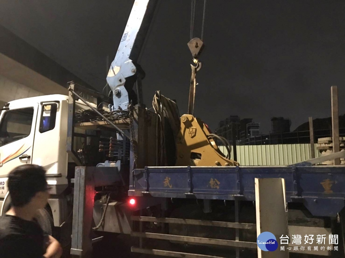 心繫民眾生財工具,楊梅警查獲失竊堆高機。