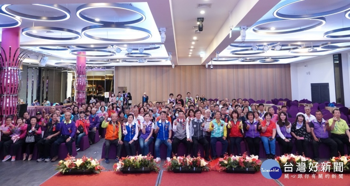 楊梅區公所舉辦「109年資優鄰長表揚活動」，72位資優鄰長接受表揚
