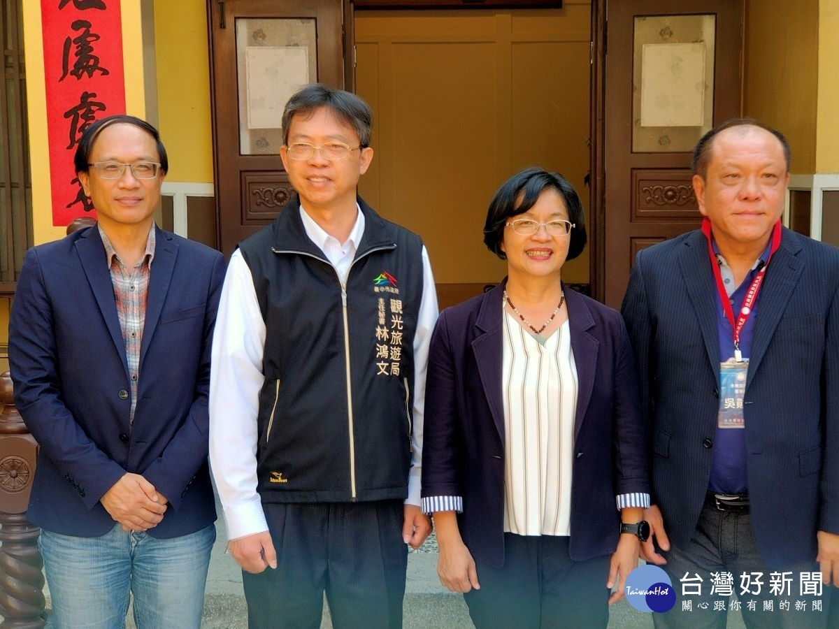 台灣國際郵輪協會理事長吳勛豐等28名會員應縣政府及台中港務分公司邀請,到彰化踩線。圖/記者鄧富珍攝