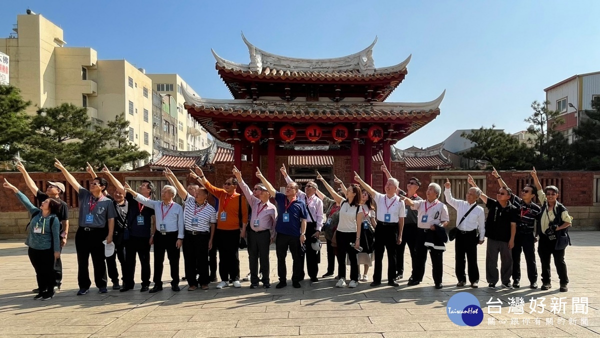 台灣國際郵輪協會理事長吳勛豐等28名會員應縣政府及台中港務分公司邀請,到彰化踩線。圖/彰化縣政府提供