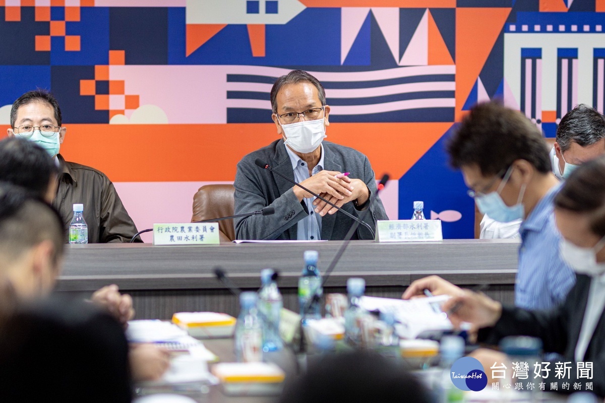 經濟部水利署副署長鍾朝恭表示,將請工業局持續宣導廠商自主節水。