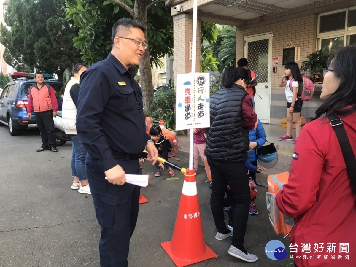 為強化校園安全維護工作,平鎮警分局走進校園召開各校聯合防制會議