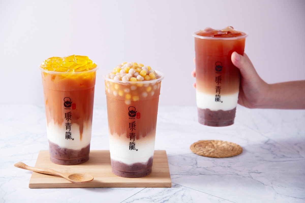 除了「紅豆芋圓鮮奶茶」,康青龍同步推出季節限定茶蘊相思系列新品「紅豆粉粿鮮奶茶」、「紅豆鮮奶茶」。