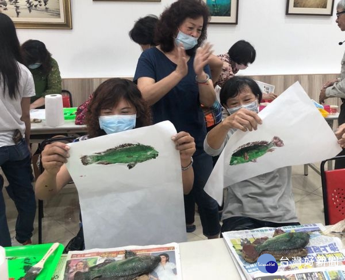 口湖鄉公所與雲林縣心生活發展協會攜手合作,舉辦「食魚教育」喚起在地情感記憶,並以手作體驗傳達生態保育理念,創造價值。