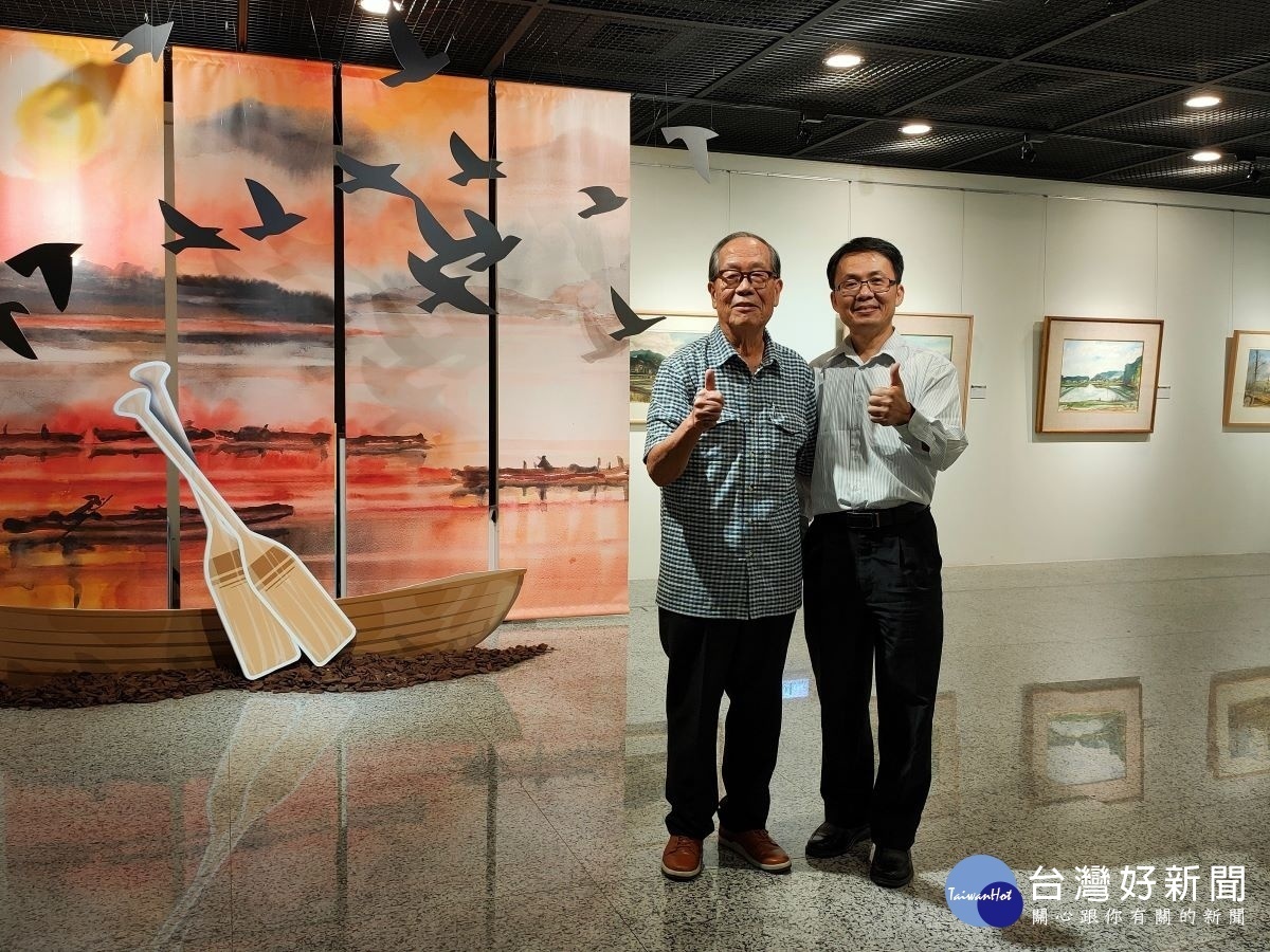 彰化生活美學館黃維忠組長與黃義永老師。圖/記者鄧富珍攝