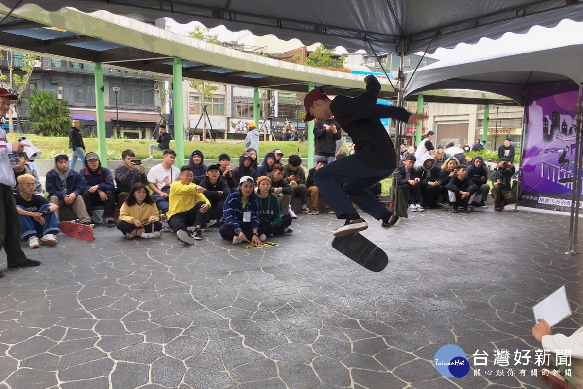 青年文化季Battle In Taoyuan活動中的滑板「S.K.A.T.E GAME」競賽。