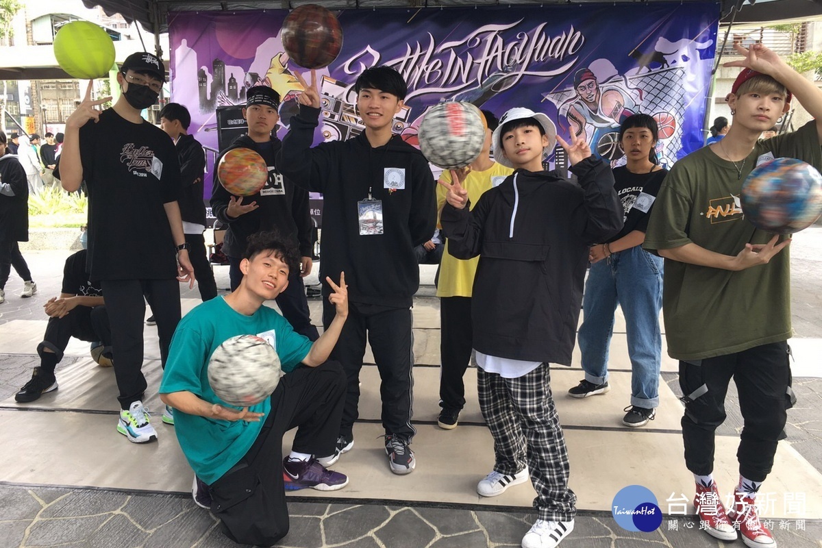 青年文化季Battle In Taoyuan活動中的花式籃球競賽。