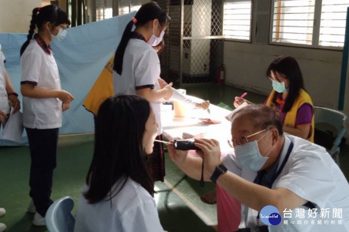 桃園市將與中央同步，提供首次接種且設籍本市的國高中女學生接種二價HPV疫苗。