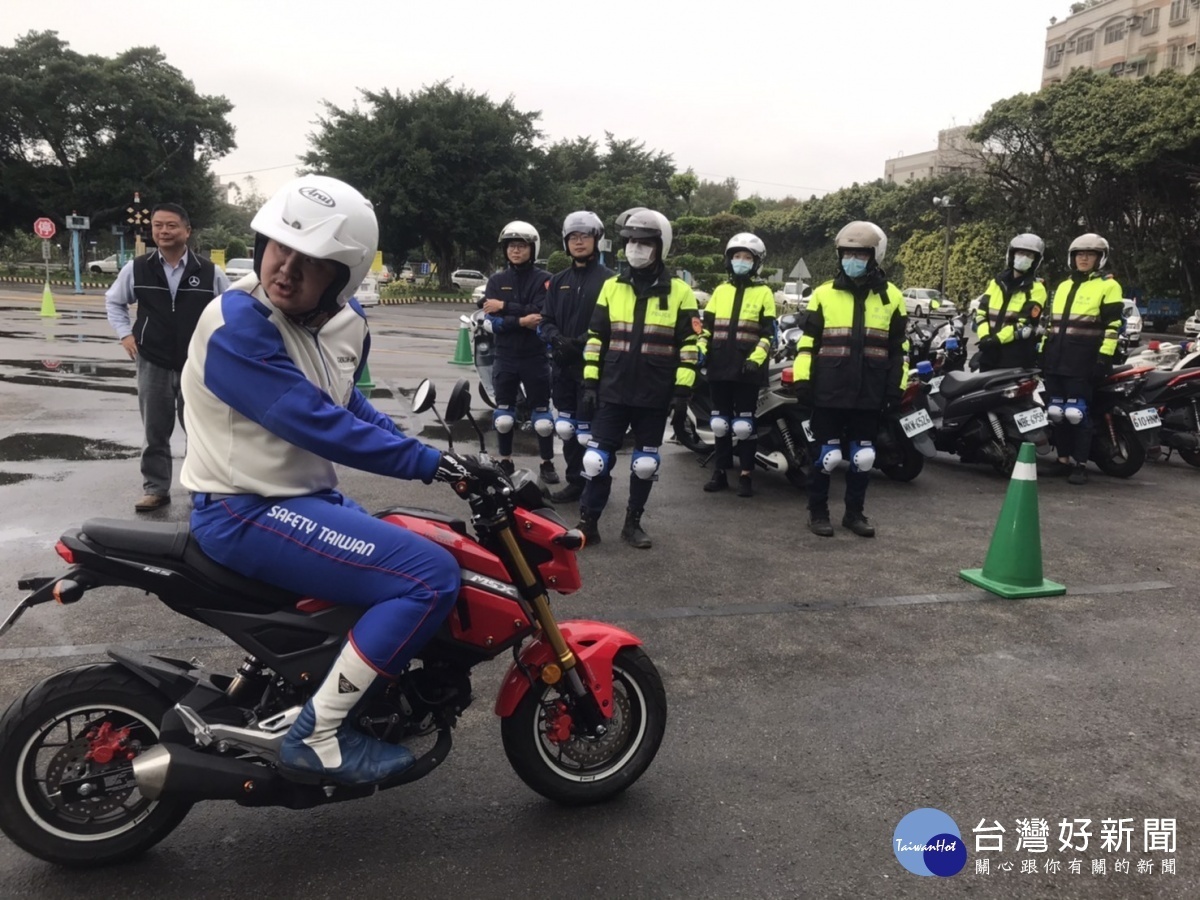 平警分局辦理機車安全駕駛訓練,提升員警專業駕駛觀念及技能