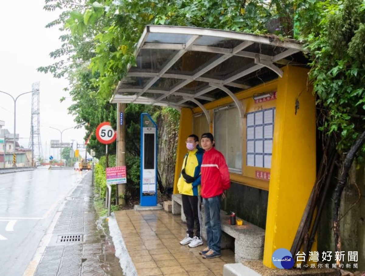 增設新式公車候車亭，提供候車民眾更優質的等候空間