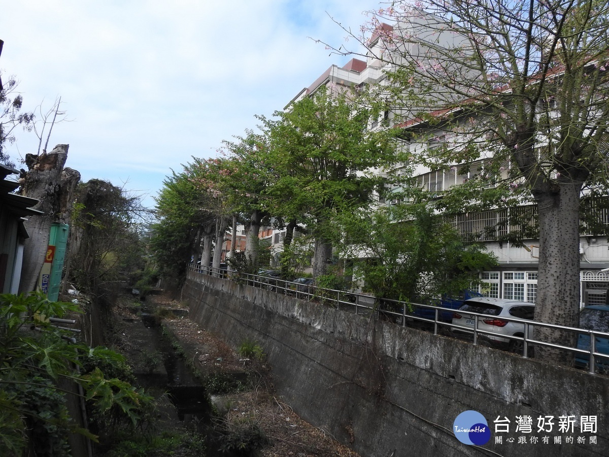 福崗路西延伸將延半山坑排水闢設。（縣府提供）