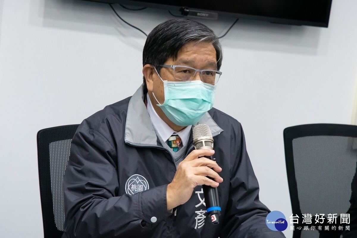 桃園市政府衛生局長王文彥針對醫院防疫作為進行說明。