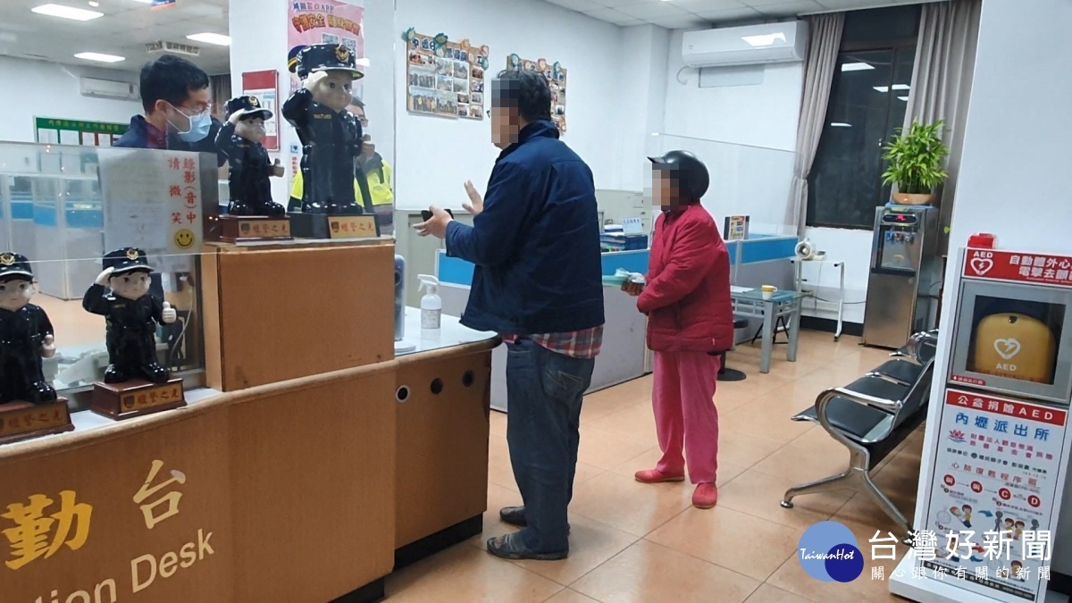 老嫗寒風中迷航6小時險失溫,壢警即時救援